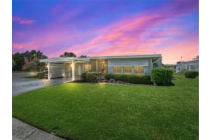 711 DOLPHIN DR, TAVARES, FL 32778 Sold 01/03/23