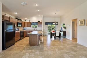 717 MCGUIRE RD, THE VILLAGES, FL 32163 Sold 12/05/22