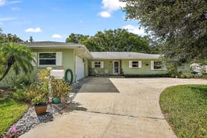 1625 Crestview Dr, Mt Dora, FL 32757, Sold 12/05/22