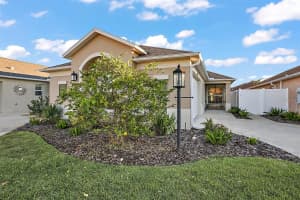 1090 BECKER AVE, THE VILLAGES, FL 32163 Sold 11/10/22
