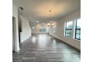 427 DIAMOND DOVE CV, WINTER SPRINGS, FL 32708 Sold 01/31/23