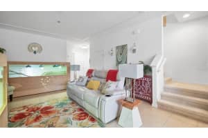 1280 E 10TH ST, APOPKA, FL 32703 Sold 01/13/23