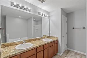 2372 Bexley Dr, Tavares, FL 32778, Sold 12/30/22