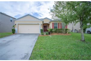 4835 GRASSY KNOLL DR, TAVARES, FL 32778 Sold 12/16/22