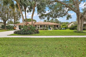 3420 Calgary Ln, Mt Dora, FL 32757, Sold 01/06/23