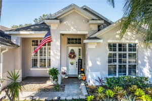 137 W BLUE WATER EDGE DR, EUSTIS, FL 32736 Sold 03/15/23