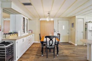 720 Falcon Dr, Tavares, FL 32778, Sold 01/20/23