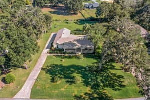 3837 OAK POINTE DR, LADY LAKE, FL 32159 Sold 12/28/22