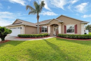 860 PRINCETON DR, CLERMONT, FL 34711 Sold 01/18/23