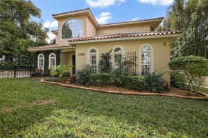 1196 Lakeshore Dr, Mt Dora, FL 32757, Sold 12/30/22
