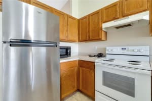 768 S GRAND HWY, CLERMONT, FL 34711 Sold 02/03/23