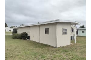 1207 APACHE CIRCLE, TAVARES, FL 32778 Sold 03/24/23