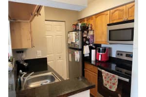 241 AFTON SQUARE, ALTAMONTE SPRINGS, FL 32714 Sold 04/24/23