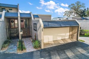 723 HELEN STREET, MOUNT DORA, FL 32757 Sold 04/18/23