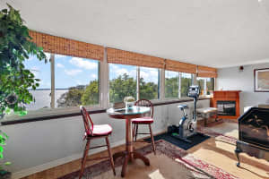 723 HELEN STREET, MOUNT DORA, FL 32757 Sold 04/18/23