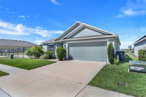 154 FLATWOODS LOOP, DAVENPORT, FL 33837 Sold 08/02/23