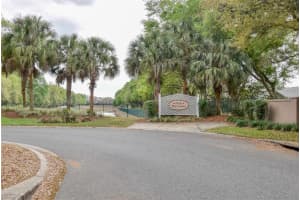 702 HARPER PLACE, LADY LAKE, FL 32159 Sold 08/17/23