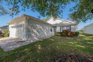 827 Wolf Creek Clermont, FL 34711 Sold 04/28/23
