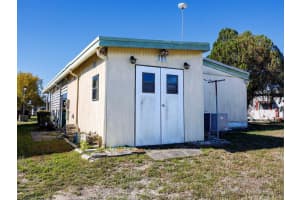 1404 Skyline Ct, Tavares, FL 32778, Sold 05/03/23