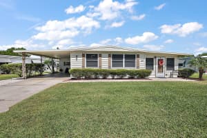 662 Buccaneer Blvd, Tavares, FL 32778, Sold 04/28/23