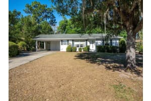 1427 Crestview Dr, Mt Dora, FL 32757, Sold 05/12/23