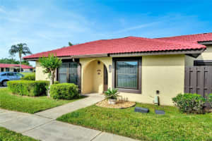 471 Hunter Cir, Kissimmee, FL 34758, Sold 05/05/23