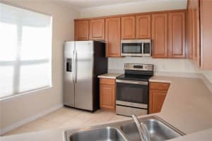10837 DERRINGER DRIVE, ORLANDO, FL 32829 Sold 04/28/23