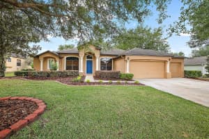 24720 Calusa Blvd Eustis, FL 32736 Sold 05/16/23