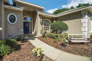 19619 Eagles View Cir, Umatilla, FL 32784, Sold 06/01/23