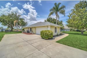 11527 GRAND BAY BOULEVARD, CLERMONT, FL 34711 Sold 05/26/23