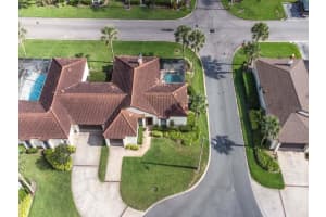 1902 OAK CIRCLE, TAVARES, FL 32778 Sold 07/18/23