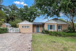 823 11TH AVENUE, MOUNT DORA, FL 32757 Sold 02/04/25