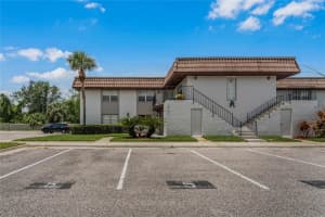 5 WINDTREE LANE, WINTER GARDEN, FL 34787 Sold 06/22/23