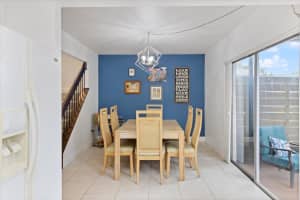 2717 SAND HOLLOW COURT, CLEARWATER, FL 33761 Sold 07/31/23