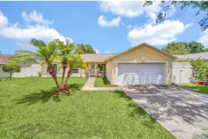 12152 WOODGLEN CIRCLE, CLERMONT, FL 34711 Sold 10/27/23