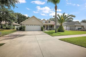 2393 MOONLIGHT LANE, EUSTIS, FL 32726 Sold 07/19/23