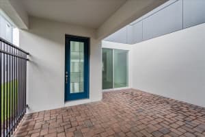 4 MOWRY COURT, ORLANDO, FL 32827 Sold 10/23/24