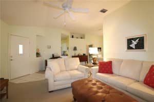 21702 KING HENRY AVENUE, LEESBURG, FL 34748 Sold 10/15/24