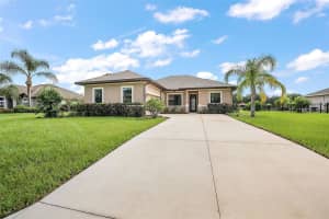 36738 ALAQUA COURT, EUSTIS, FL 32736 Sold 09/29/23