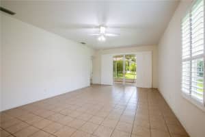 5462 BOUNTY CIR, TAVARES, FL 32778 Sold 12/28/23