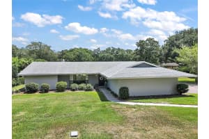 1229 GRAY COURT, EUSTIS, FL 32726 Sold 09/07/23