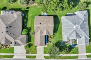 27110 CAMERONS RUN, LEESBURG, FL 34748 Sold 11/28/23