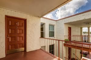 526 ORANGE DRIVE, ALTAMONTE SPRINGS, FL 32701 Sold 01/22/24
