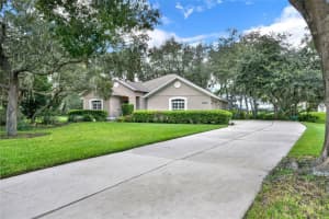 6902 OAK GLEN COURT, SANFORD, FL 32771 Sold 02/20/24