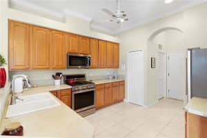 5170 CHINA SEA DRIVE, TAVARES, FL 32778 Sold 11/30/23