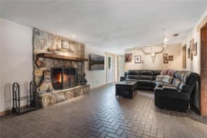 12 HURST ROAD, WINTER HAVEN, FL 33880 Sold 12/03/24