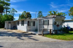 108 LAMPLIGHTER LANE, NORTH FORT MYERS, FL 33917 Sold 02/13/24