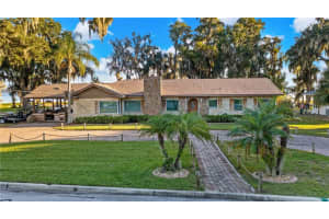1241 LAKESHORE DRIVE, CLERMONT, FL 34711 - MLS#MFRG5075759