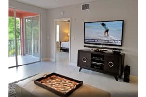 519 ROMA COURT, NAPLES, FL 34110 Sold 06/10/24
