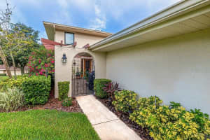 100 TREMAIN STREET, MOUNT DORA, FL 32757 Sold 12/13/23